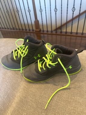 Under Armour kids’/youth athletic shoe